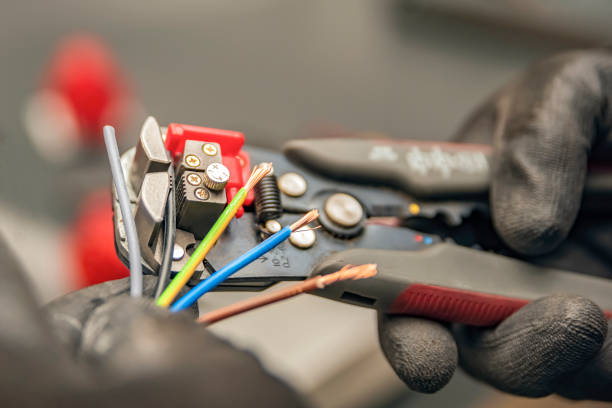 Best Electrical Troubleshooting Services  in Damascus, OR
